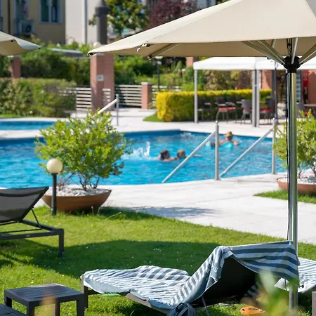 Feriested Db Le Del Lido 4*