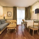 Db Le Del Lido Resort 4*
