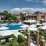Resort Db Le Del Lido 4*