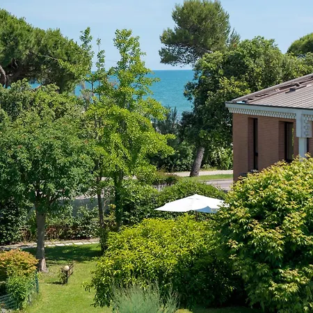 Db Le Del Lido Resort