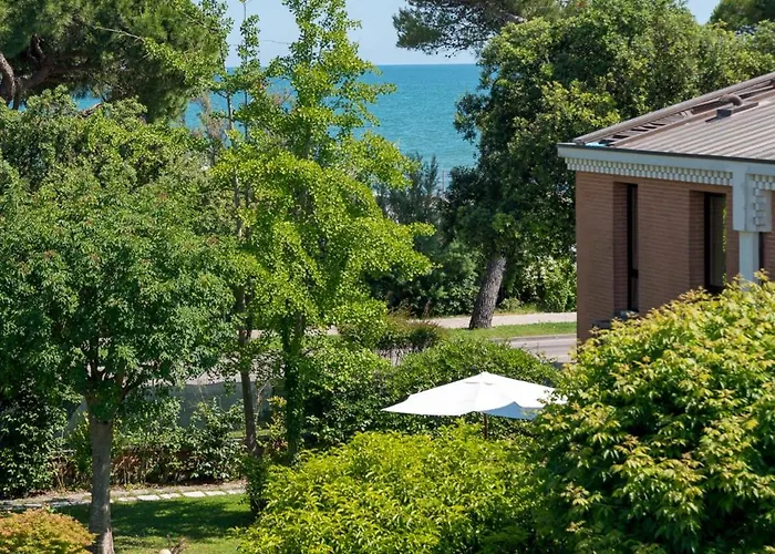 Db Le Del Lido Semesteranläggning (resort)