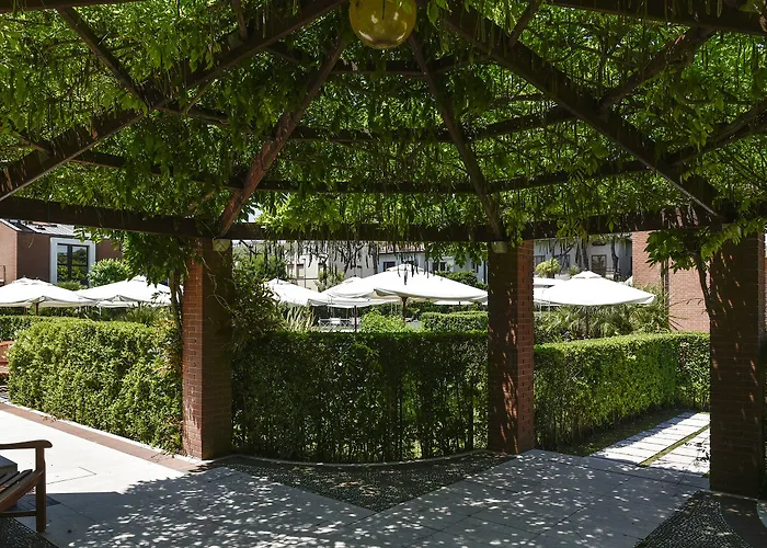 Db Le Del Lido Resort 4*